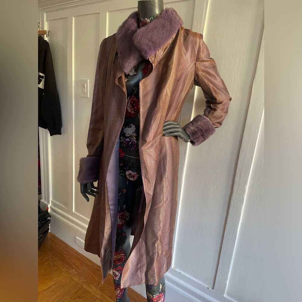 Fur collar trench coat! Purple with gold thread. Lined with purple silk, y2k